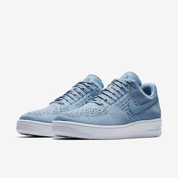 Meet your Posher, Ty - Picture 1 of 4